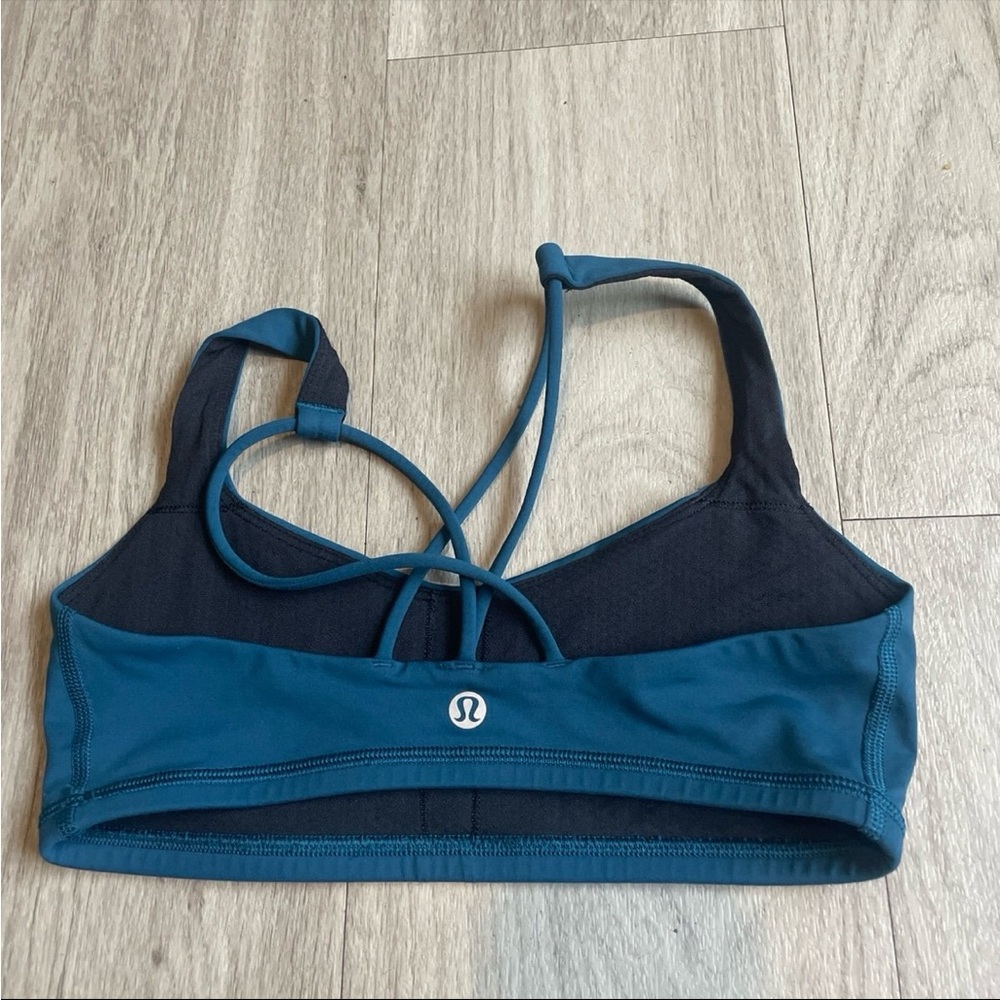 lululemon athletica Teal Sports Bra - Picture 3 of 3
